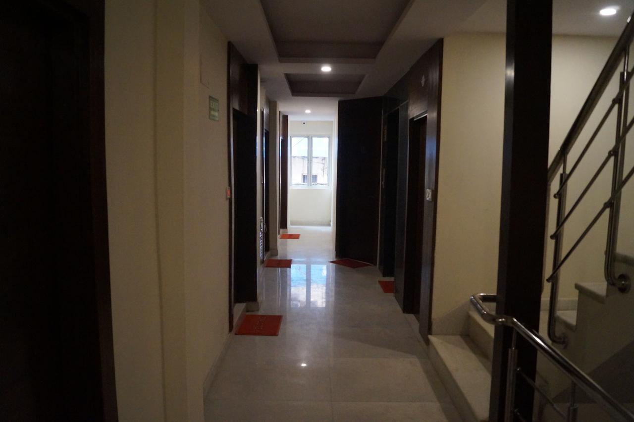 Optimum Oxford International Hotel New Delhi Buitenkant foto